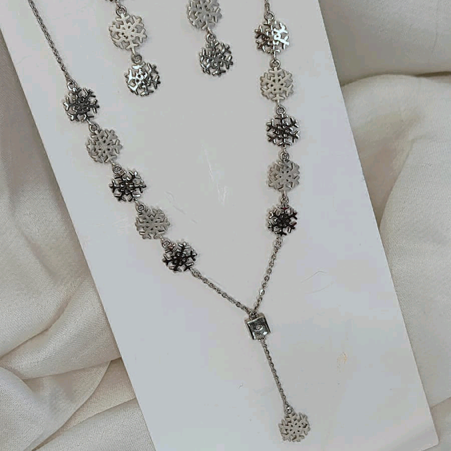 Alfa Neckline Silver Set